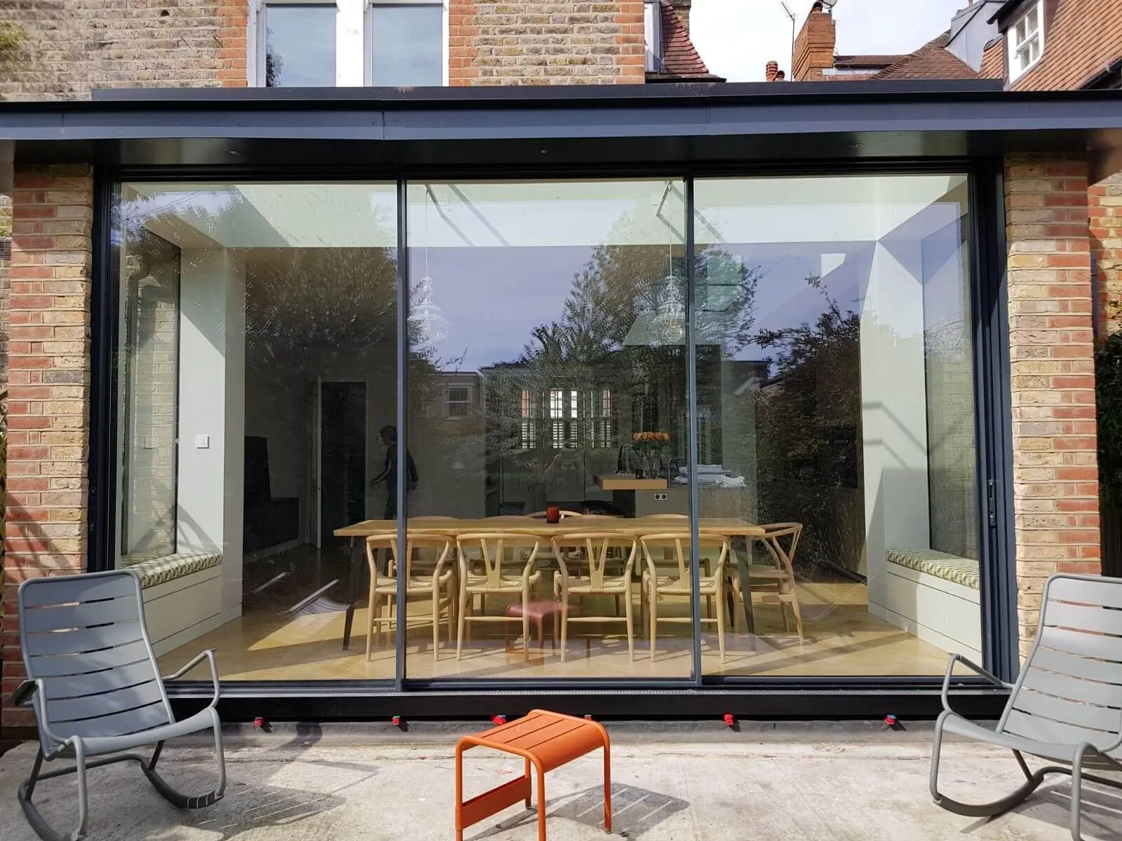 Drawing Dining Glass Slider
